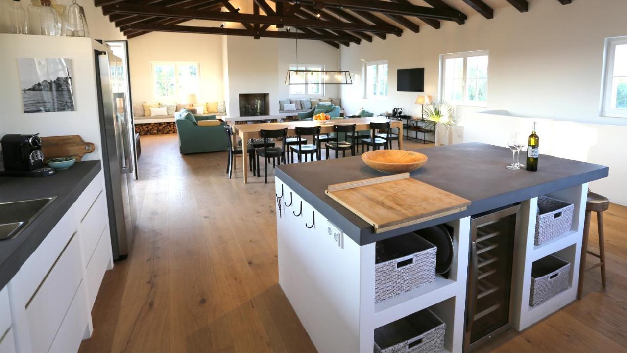 カンファナル Casa Conte Istriaヴィラ エクステリア 写真