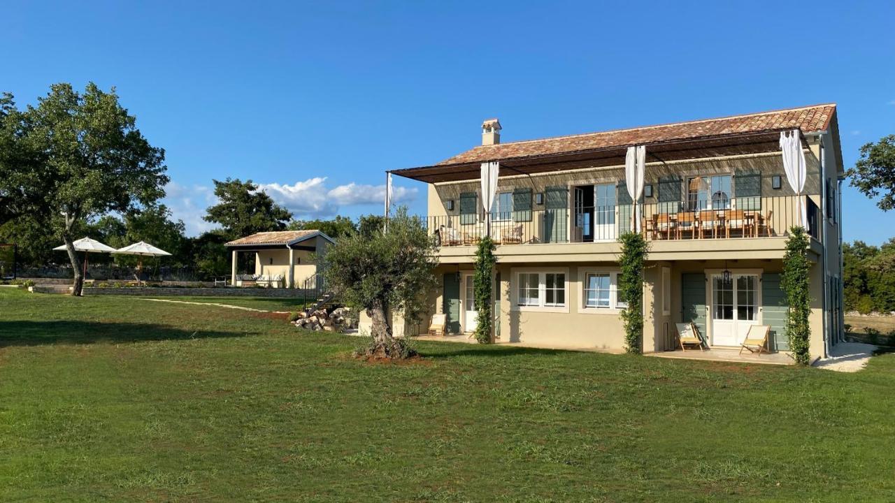 カンファナル Casa Conte Istriaヴィラ エクステリア 写真